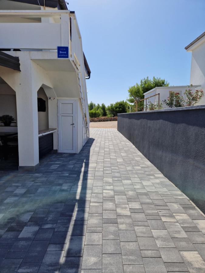 Apartmani Deak Vir Exterior foto